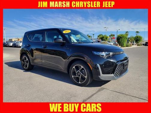 Fusion Black 2023 Kia Soul EX