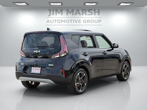 Fusion Black 2023 Kia Soul EX