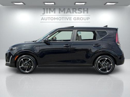 Fusion Black 2023 Kia Soul EX