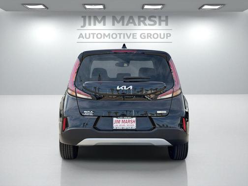 Fusion Black 2023 Kia Soul EX