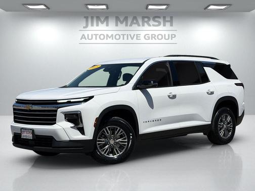 Summit White 2025 Chevrolet Traverse LT