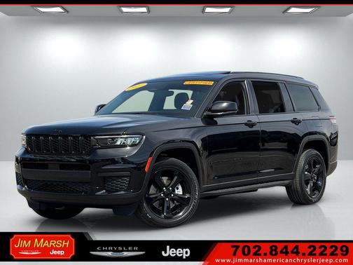 Diamond Black Crystal Pearlcoat 2023 Jeep Grand Cherokee L Altitude