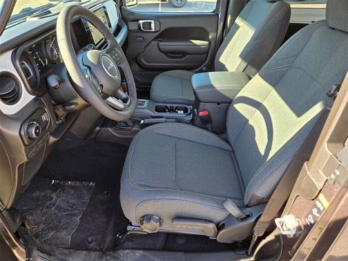 Granite Crystal Metallic Clearcoat 2026 Jeep Wrangler Sport S