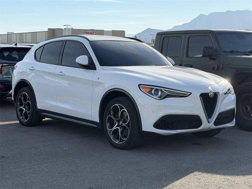 2022 Alfa Romeo Stelvio Ti