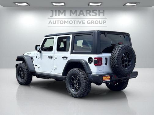 Bright White Clearcoat 2026 Jeep Wrangler Willys