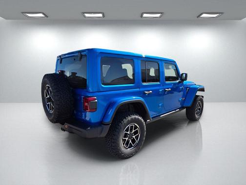 Hydro Blue Pearlcoat 2026 Jeep Wrangler Rubicon
