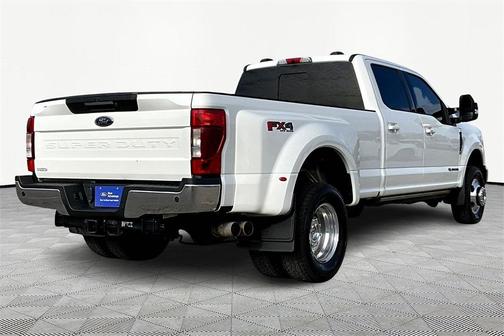 2022 Ford F-350 Lariat
