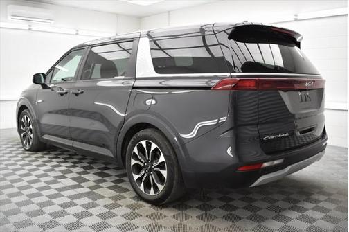 2022 Kia Carnival EX