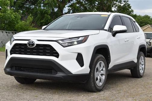 Ice 2025 Toyota RAV4 LE