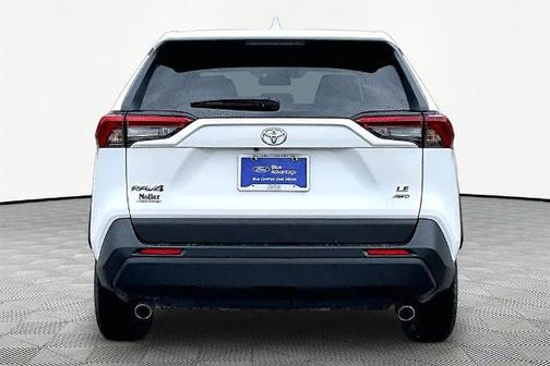 Ice 2025 Toyota RAV4 LE