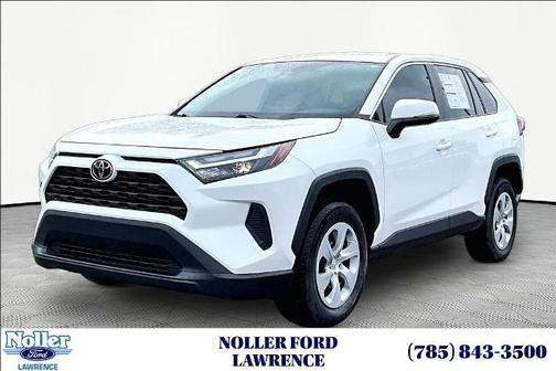 Ice 2025 Toyota RAV4 LE