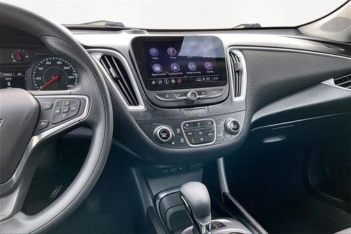 2024 Chevrolet Malibu LT W/1LT