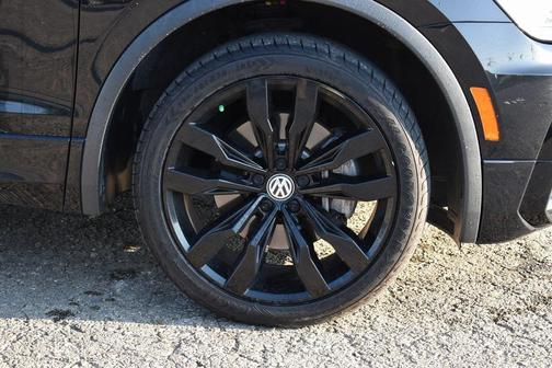 2021 Volkswagen Tiguan 2.0T SE R-Line Black 4MOTION