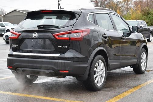 2021 Nissan Rogue Sport SV