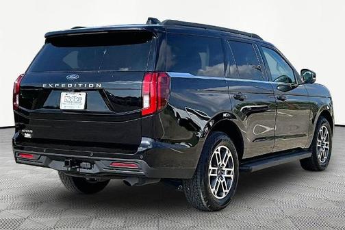 AGATE BLACK METALLIC 2025 Ford Expedition ACTIVE