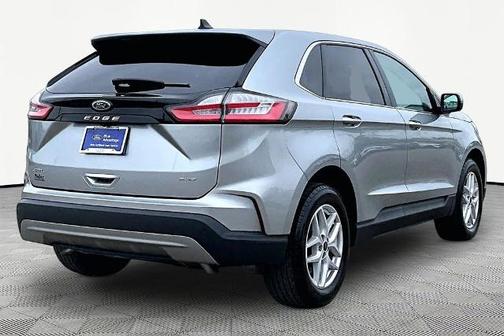 ICONIC SILVER 2023 Ford Edge SEL