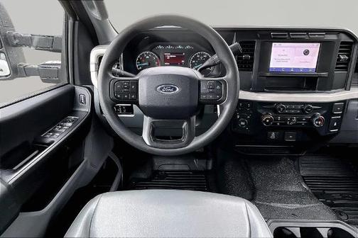 OXFORD WHITE 2023 Ford F-250 XL