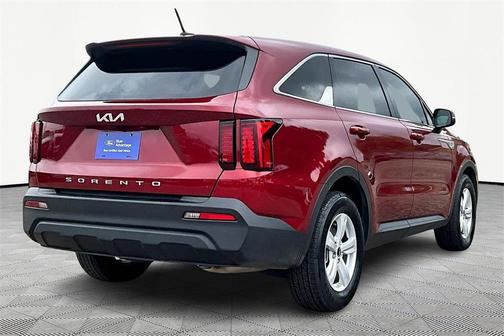 2022 Kia Sorento LX