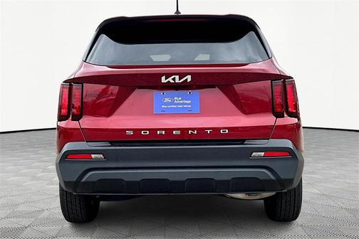 2022 Kia Sorento LX