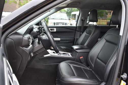AGATE BLACK METALLIC 2023 Ford Explorer XLT