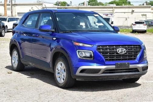 Intense Blue 2024 Hyundai VENUE SE