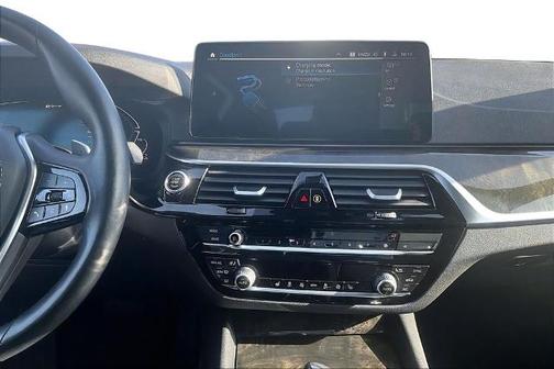 Dark Graphite Metallic 2023 BMW 530e 530E XDRIVE