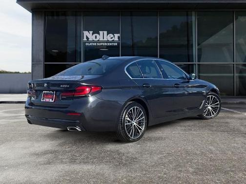 Dark Graphite Metallic 2023 BMW 530e 530E XDRIVE