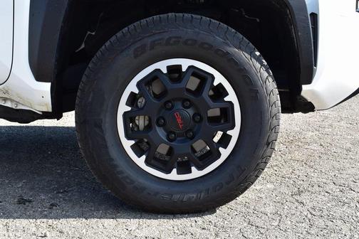 2024 Toyota Tacoma TRD Off-Road