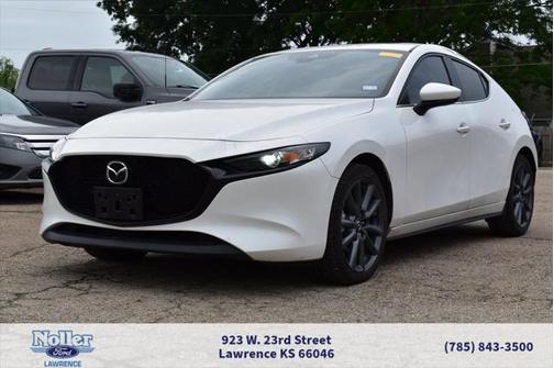 2023 Mazda Mazda3 FWD w/Preferred Package