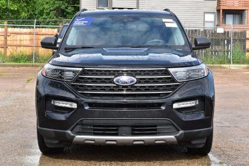 AGATE BLACK METALLIC 2024 Ford Explorer XLT