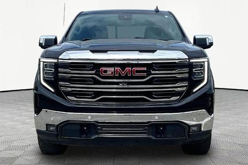 Onyx Black 2022 GMC Sierra 1500 SLT