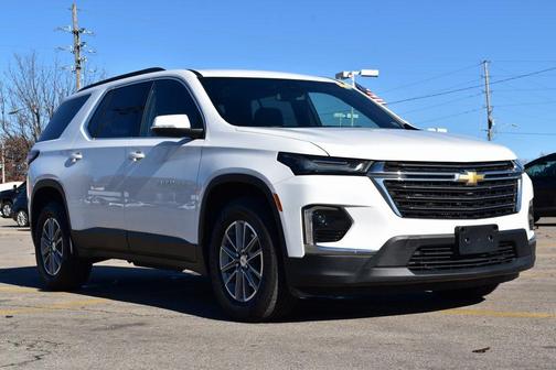 2022 Chevrolet Traverse LT Cloth