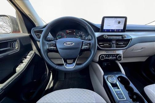 RAPID RED MET TINTED CC 2022 Ford Escape SE