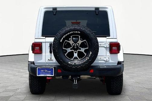 Bright White Clearcoat 2018 Jeep Wrangler Unlimited RUBICON
