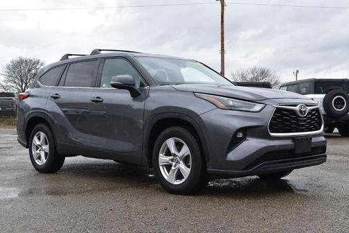 2023 Toyota Highlander LE