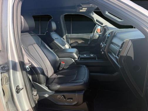 ICONIC SILVER METALLIC 2021 Ford Expedition LIMITED