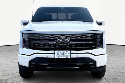 2022 Ford F-150 Lightning Platinum