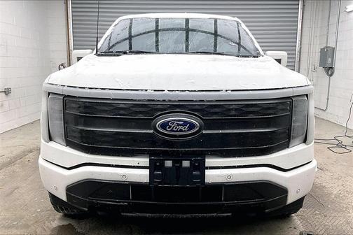 2022 Ford F-150 Lightning Platinum