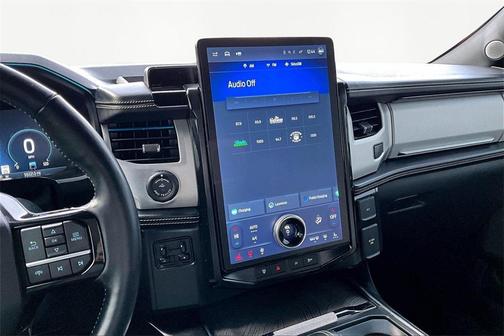 2022 Ford F-150 Lightning Platinum