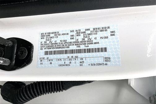 2022 Ford F-150 Lightning Platinum