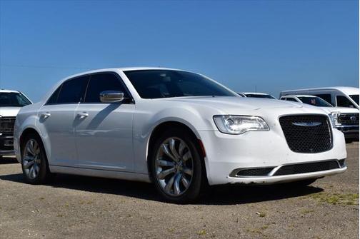 2018 Chrysler 300 Touring