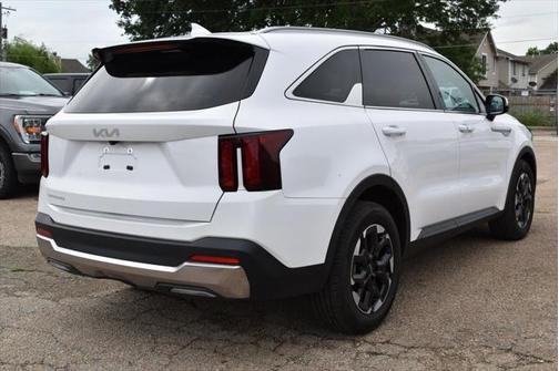 2024 Kia Sorento S