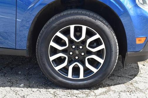 ATLAS BLUE METALLIC 2024 Ford Maverick LARIAT