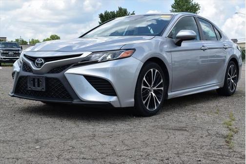 2019 Toyota Camry SE