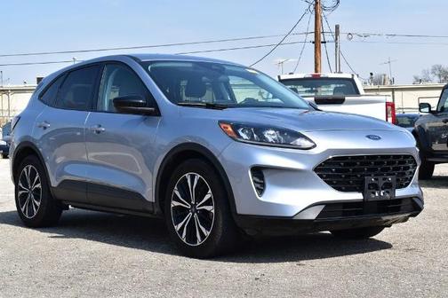ICED BLUE SILVER METALLIC 2022 Ford Escape SE