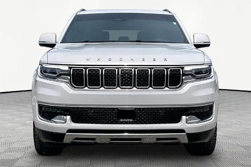 Luxury White Pearlcoat 2022 Jeep Wagoneer SERIES III