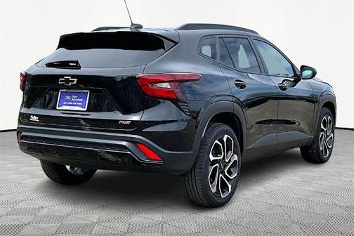 Mosaic Black Metallic 2024 Chevrolet Trax 2RS