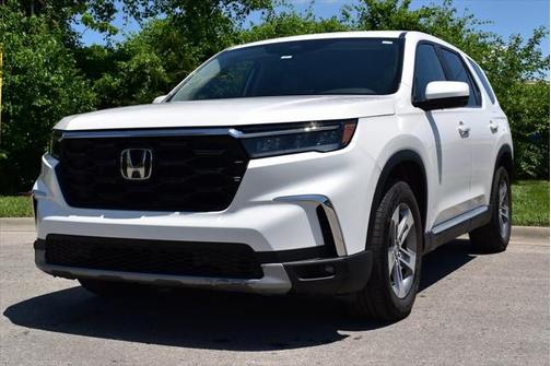 2023 Honda Pilot AWD EX-L 8 Passenger
