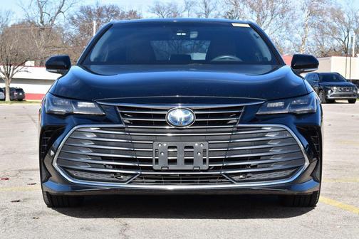 2022 Toyota Avalon Hybrid Limited