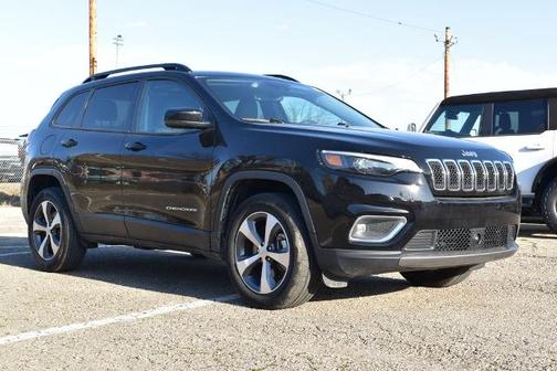 Diamond Black 2022 Jeep Cherokee LIMITED